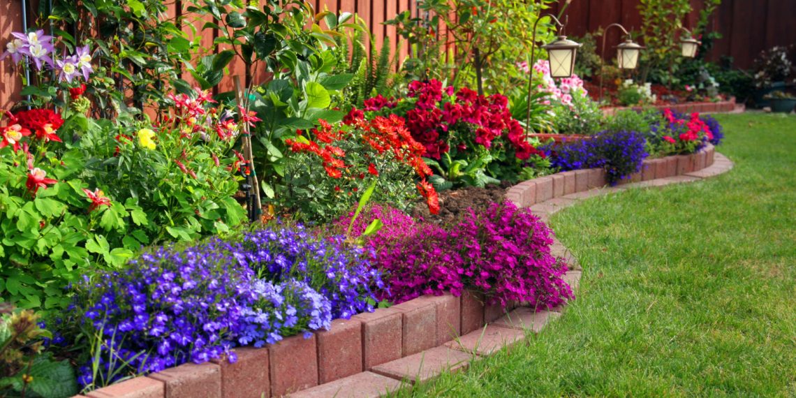 How To Create The Perfect Garden In Four Easy Steps - ClickHowTo